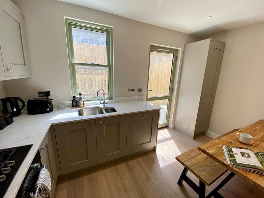 Luxurious Beach House Chesil Beach. Sleeps 6 Castletown  Exteriér fotografie